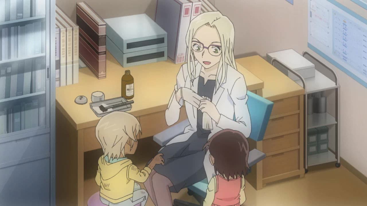 Still from The Unsolved Cocktail Case (2)