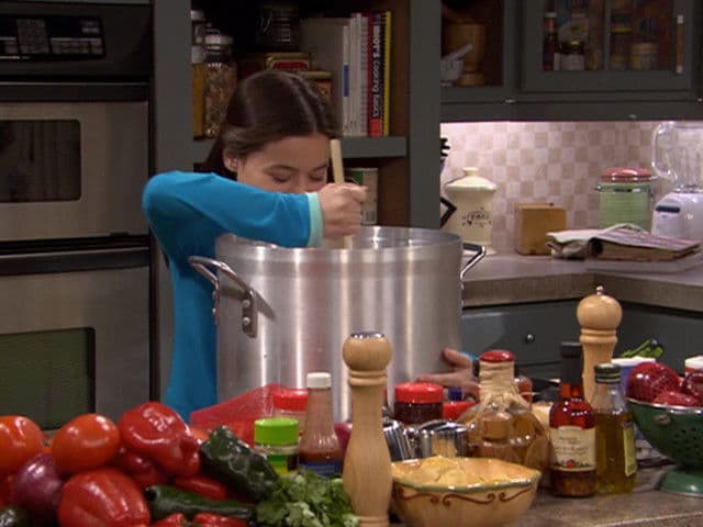 Still from Peruvian Puff Pepper
