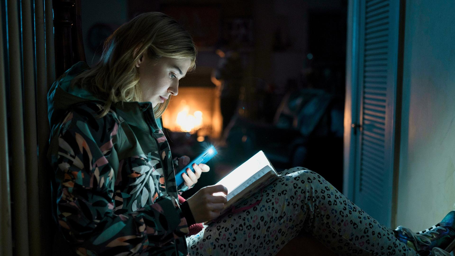 Still from Illusions