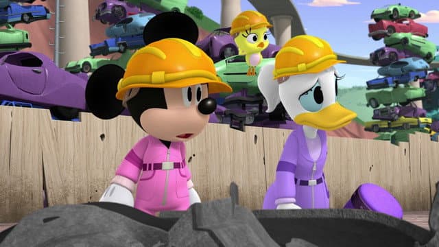 Still from Pete's Junkyard Helpers