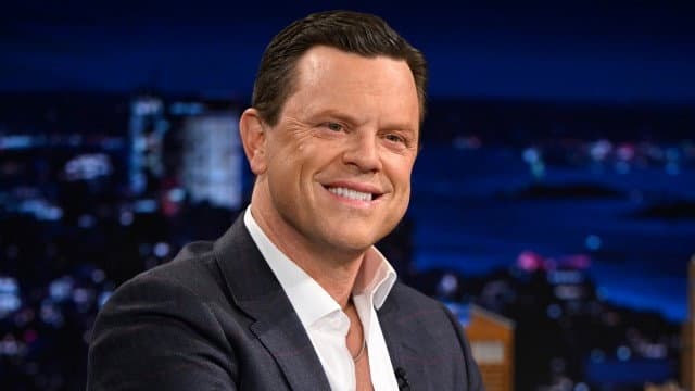 Still from Willie Geist, Pete Lee