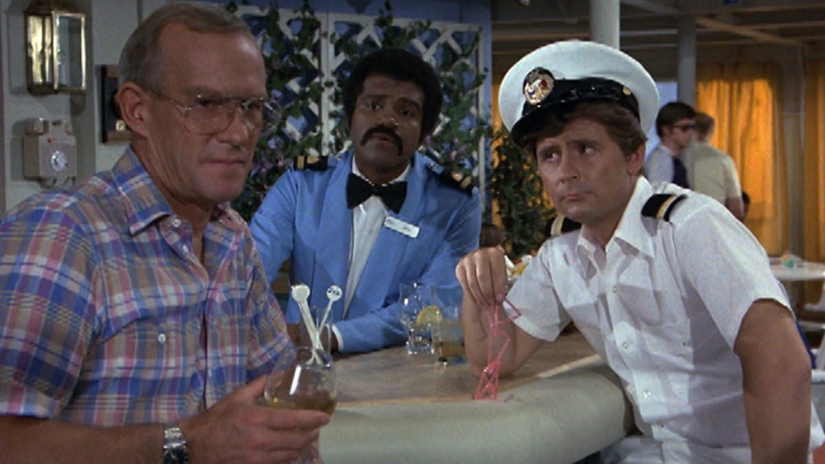 Still from Captain's Triangle/Boomerang/Out of This World