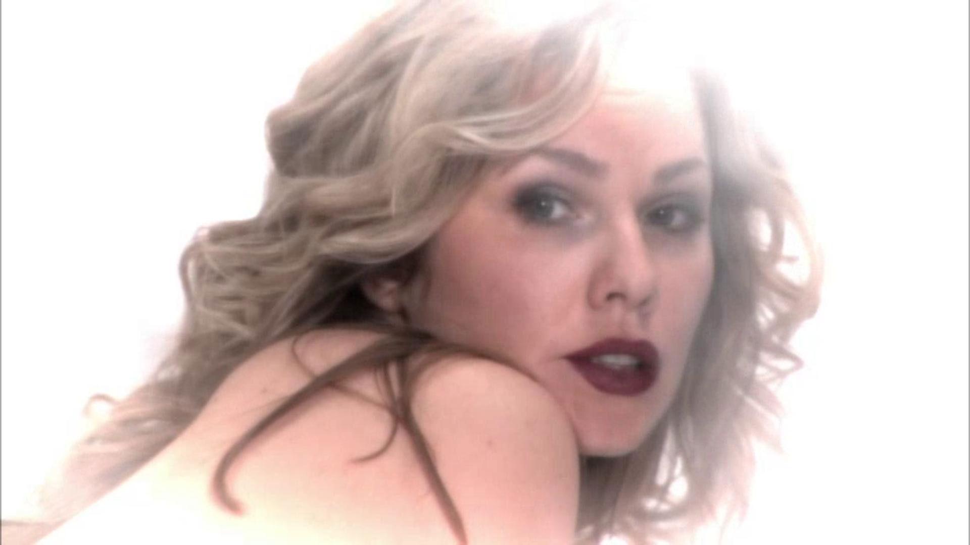 Still from Voicemail