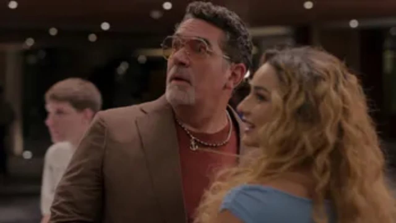 Still from El abrazo