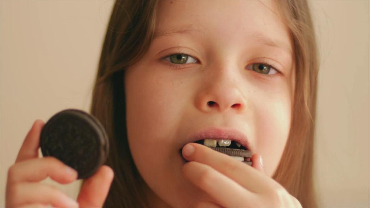 Still from Clash of the Cookie Giants