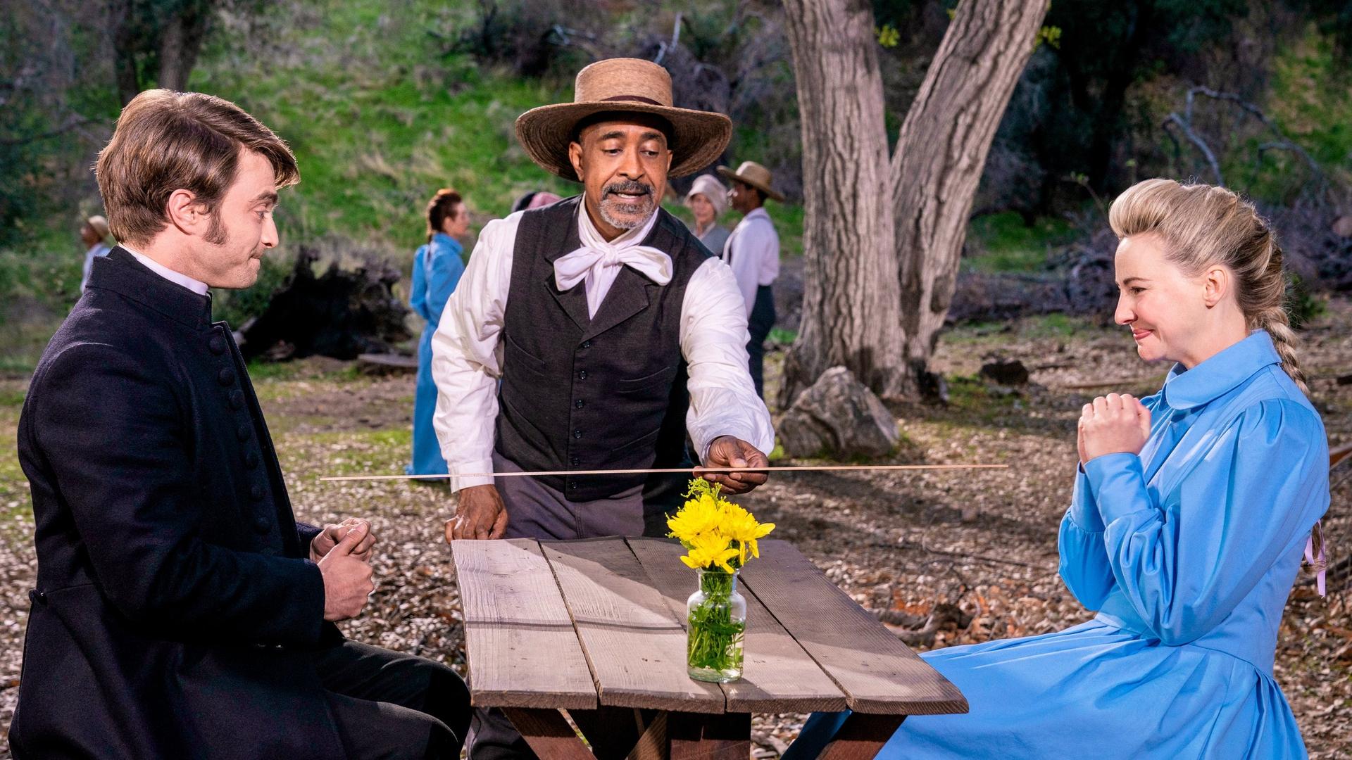 Still from Meet the Noonans