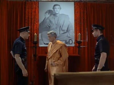 Still from Log 173: Shoplift