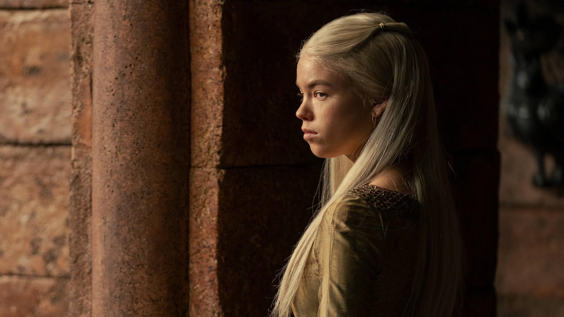 Still from The House That Dragons Built S1 E2