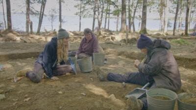 Still from Just Bead It