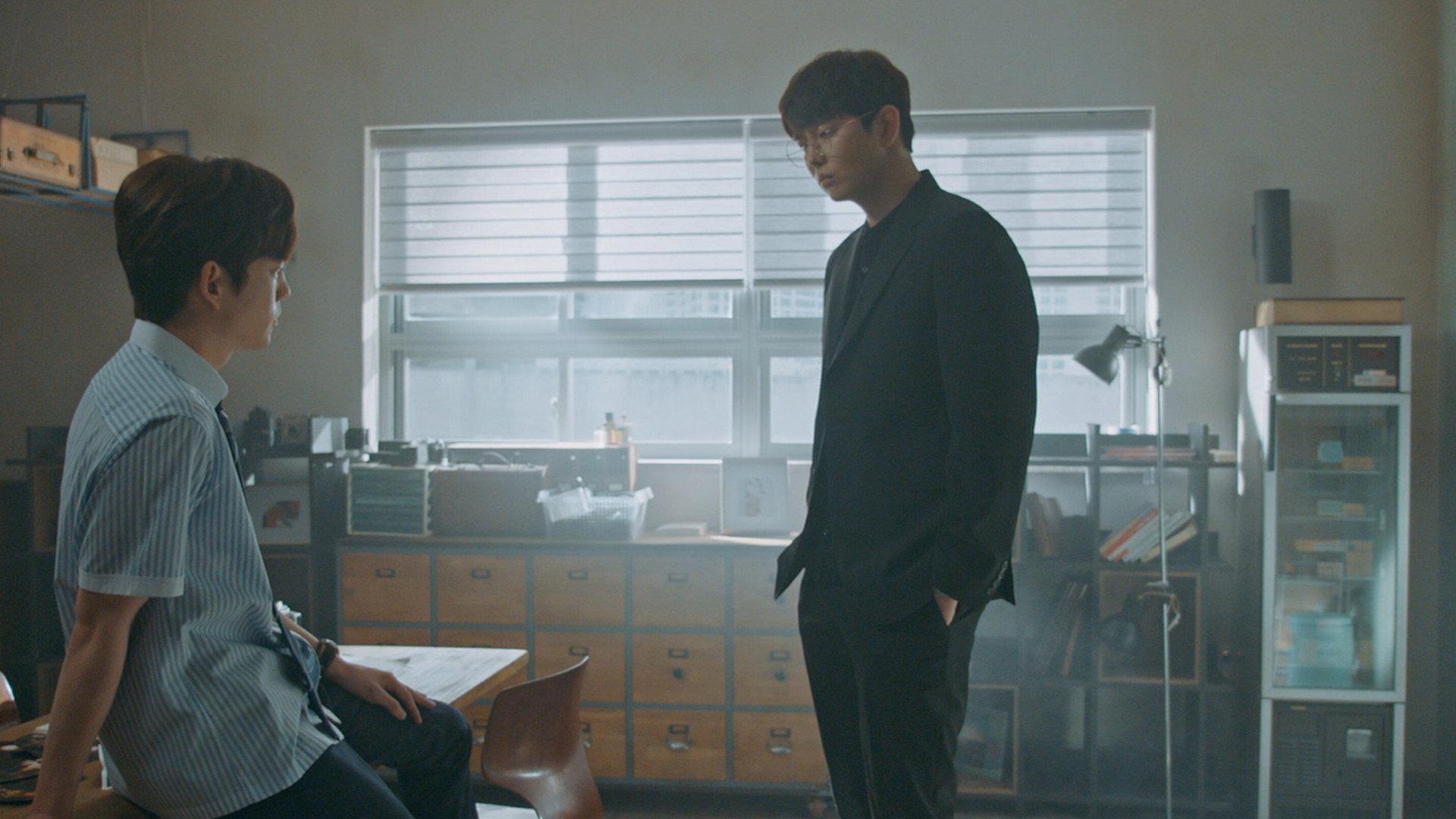 Still from Han Su Wakes up from a Coma