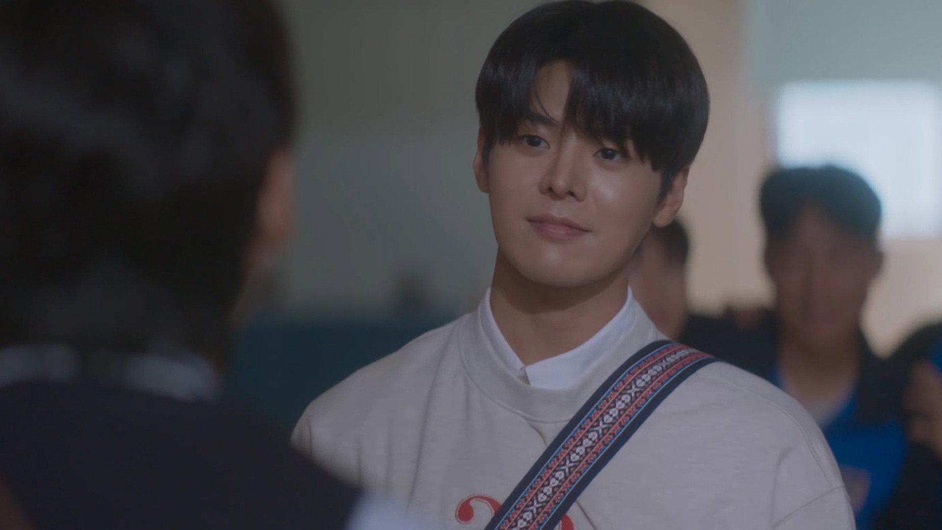 Still from Se-gyeong Leaves the Country