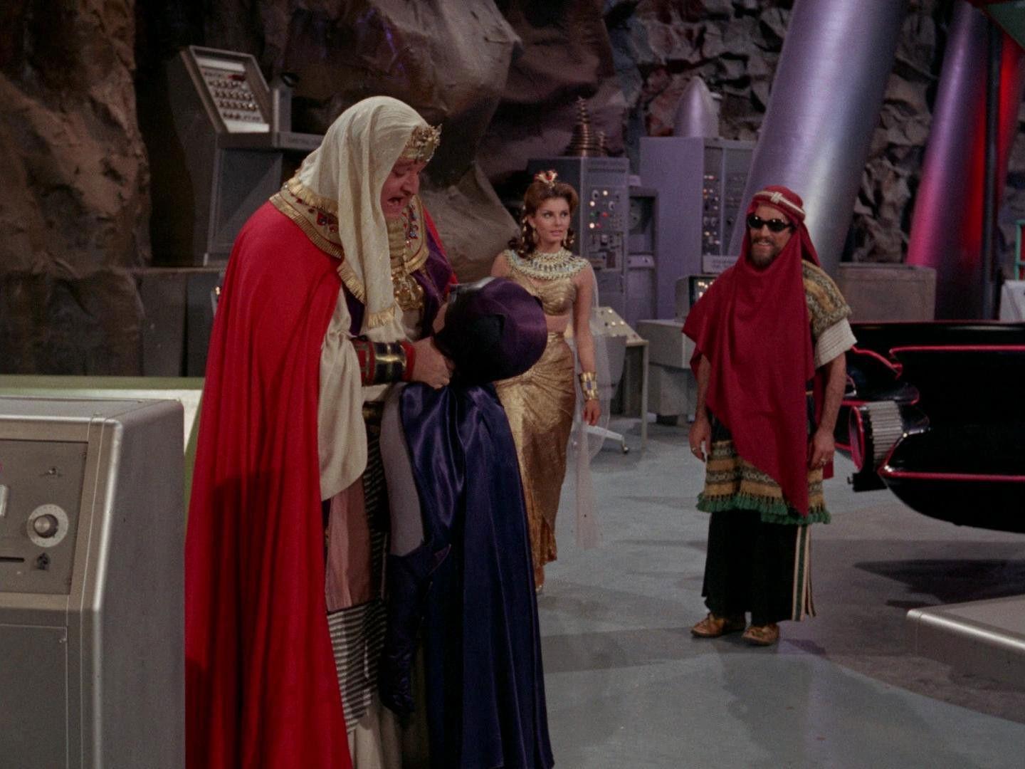 Still from I'll Be a Mummy's Uncle