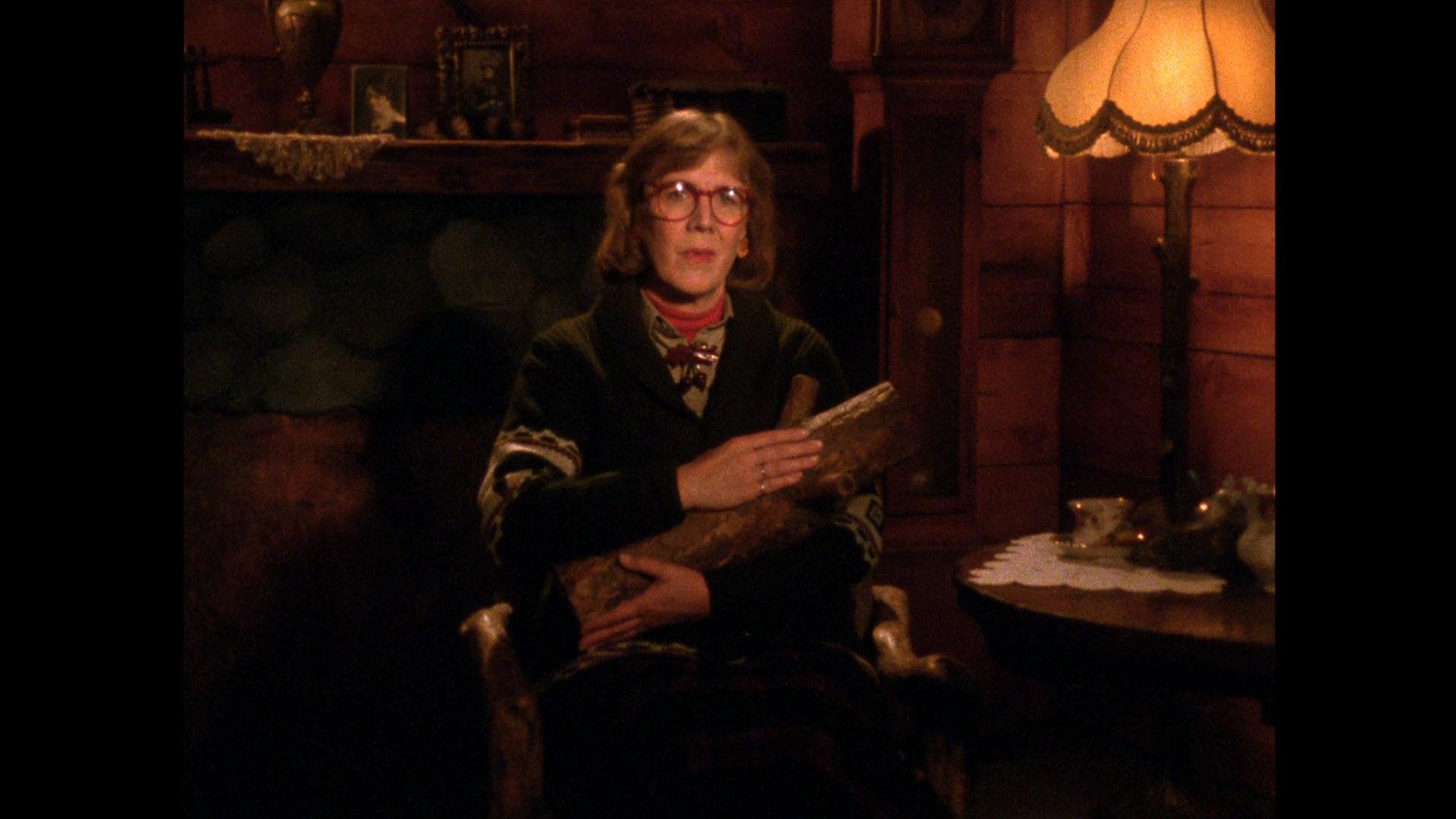 Still from Log Lady Introduction - S02E15