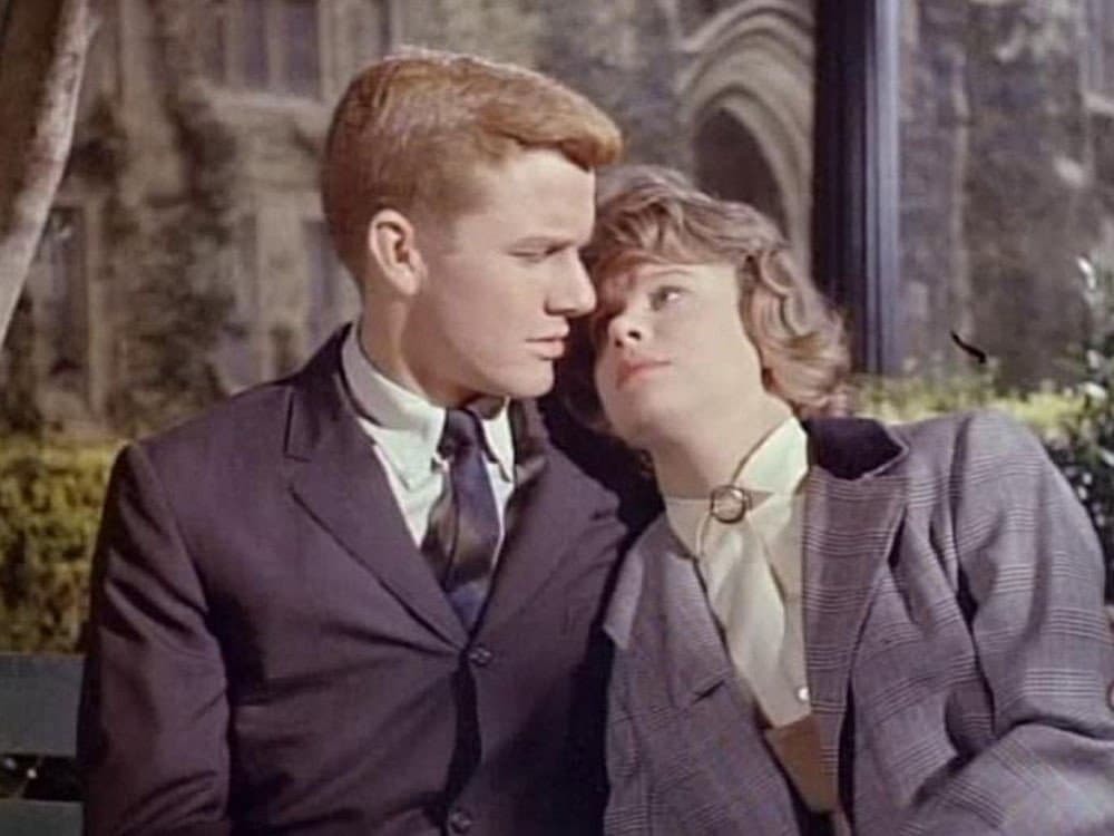 Still from Hazel and the Lovebirds