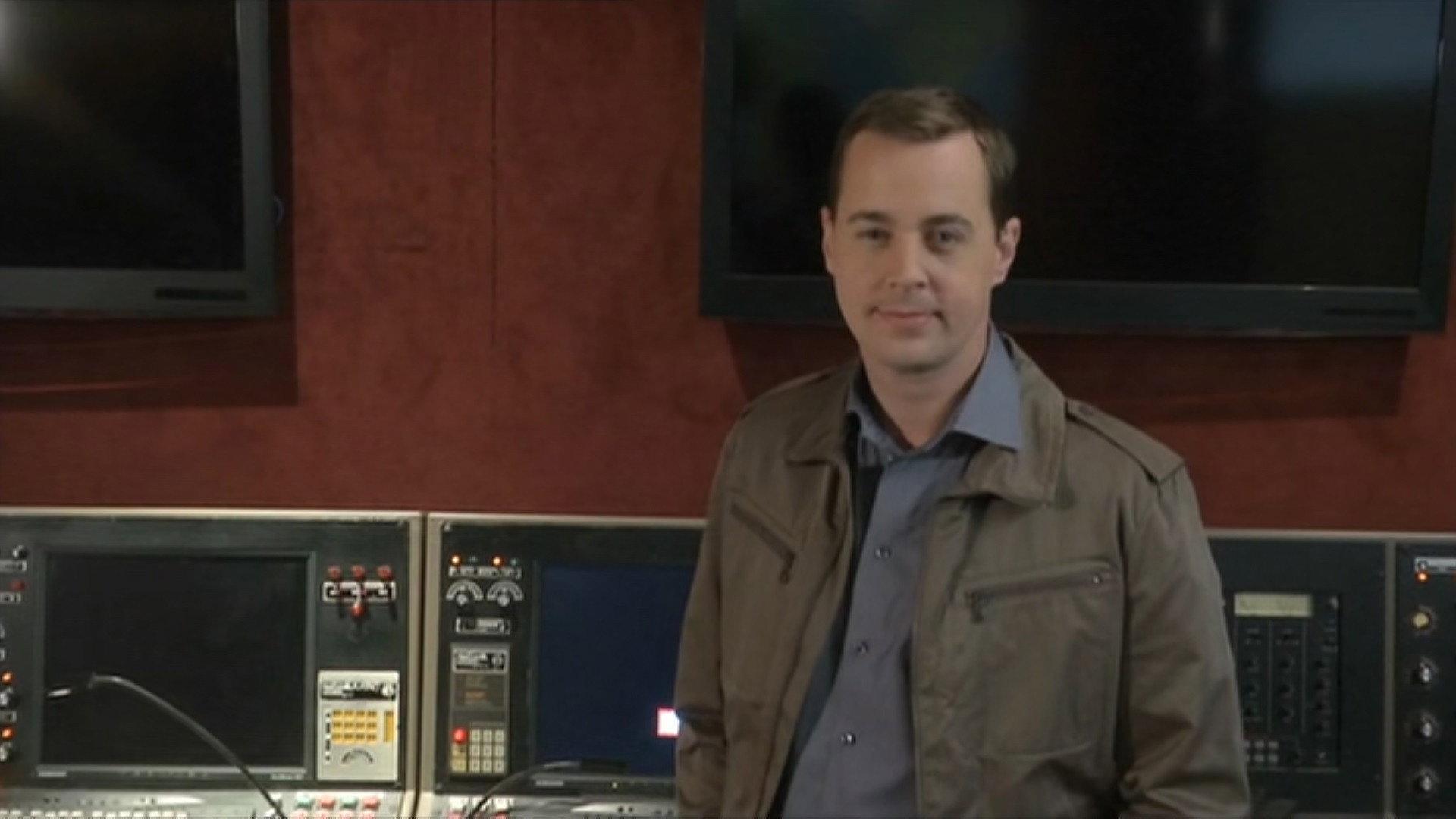 Still from Inside NCIS - MTAC: Telecommunications