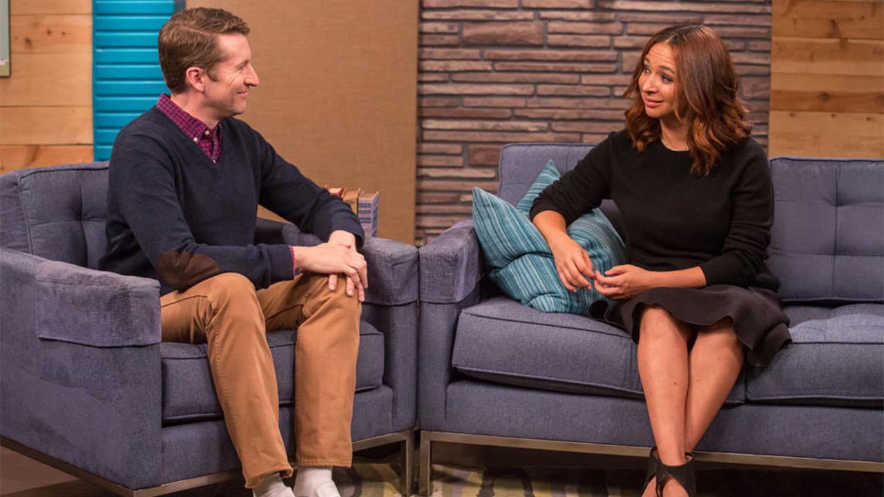 Still from Maya Rudolph Wears a Black Skirt and Strappy Sandals