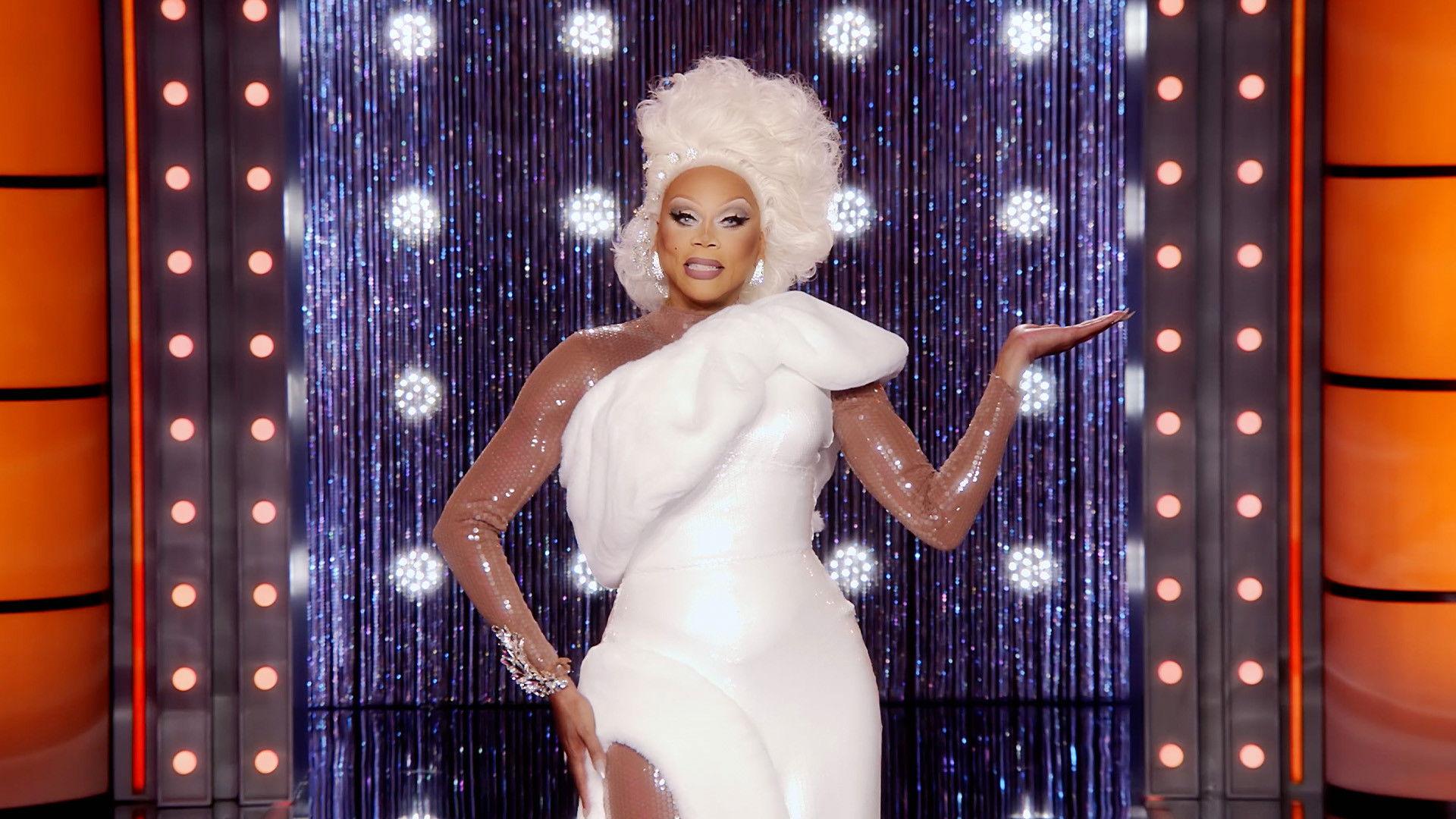 Still from The Rate-A-Queen Talent Show, Part 2