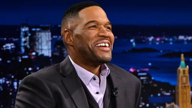 Still from Michael Strahan, Giada De Laurentiis, A performance from Maybe Happy Ending