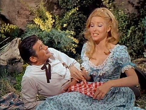 Still from The Velvet Trap