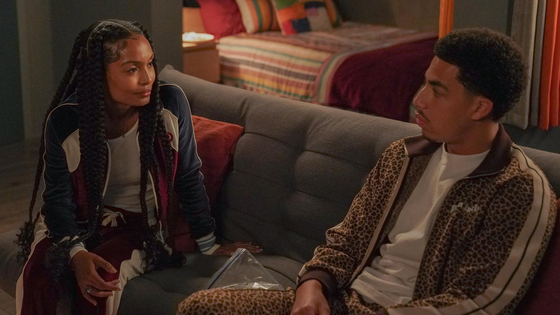 Still from Cash In Cash Out