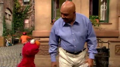 Still from Elmo Wants to Be Like Gordon