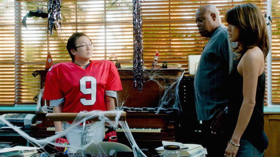 Still from Hoʻomāʻike (Unmasked)