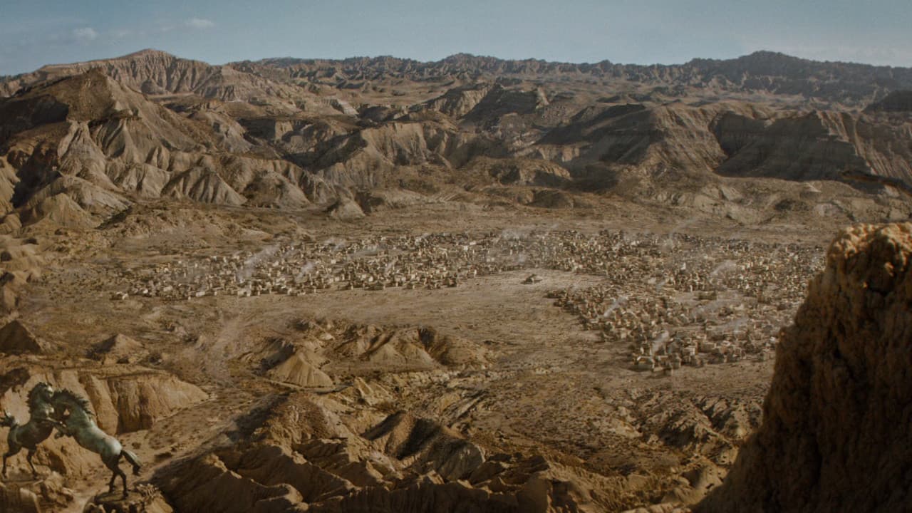 Still from Inside the Episode: Season 7 Episode 1