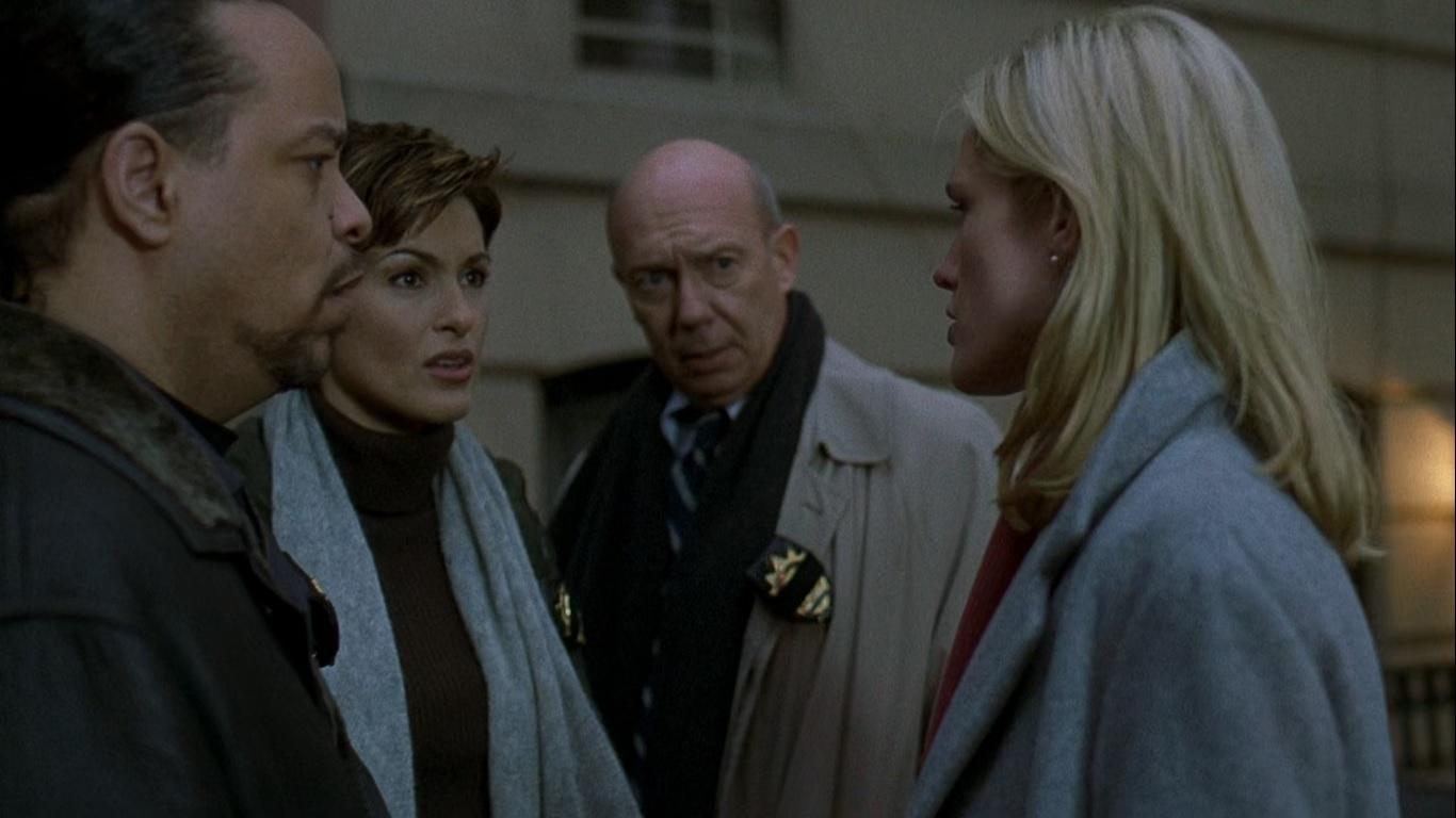 Still from Counterfeit