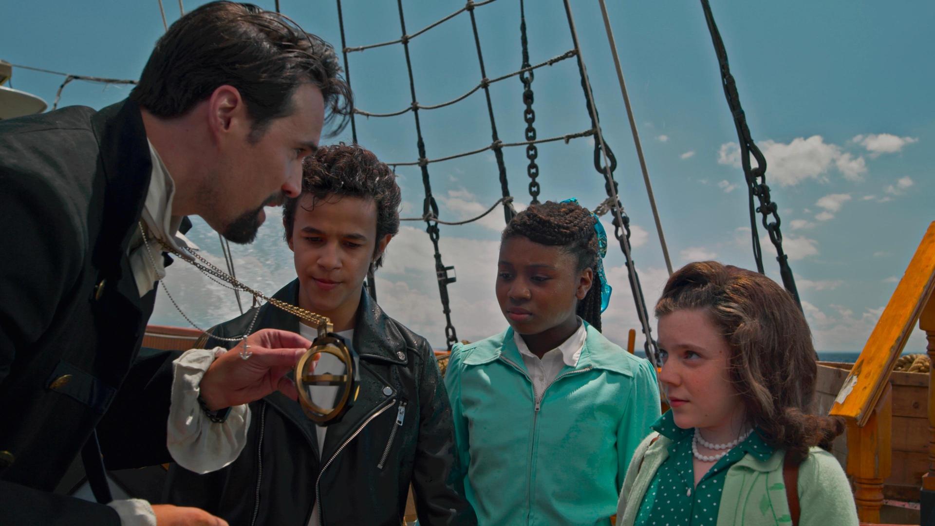 Still from Ghost Castaways (2)