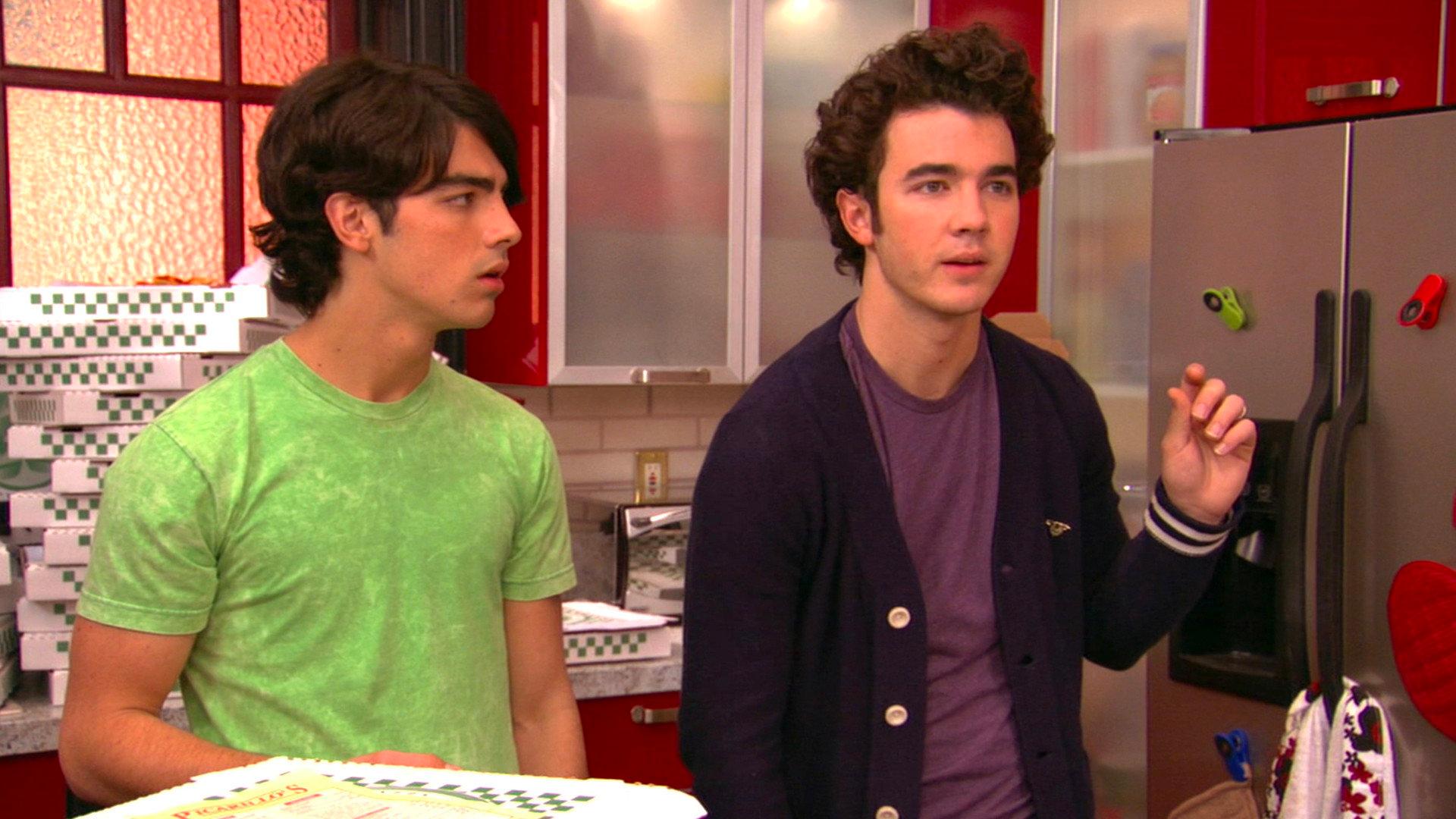 Still from Pizza Girl