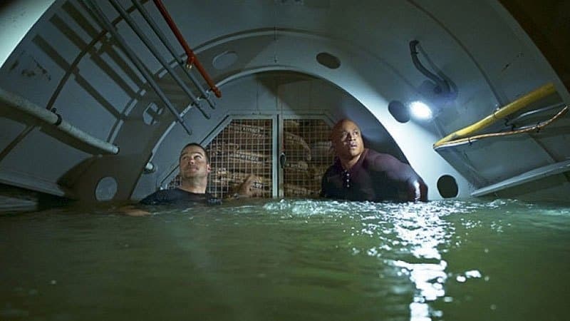 Still from Deep Trouble (2)