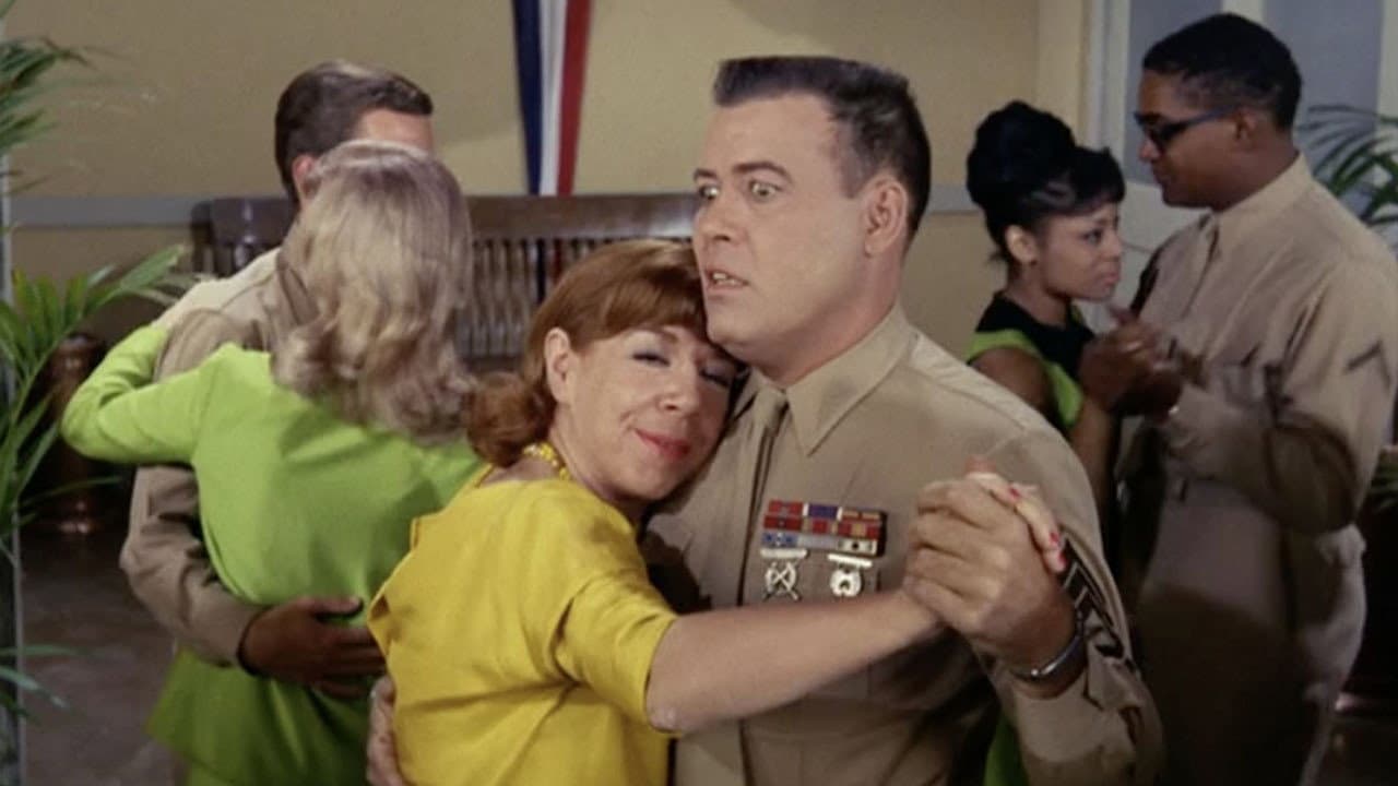 Still from Segeant Carter Dates a Pyle