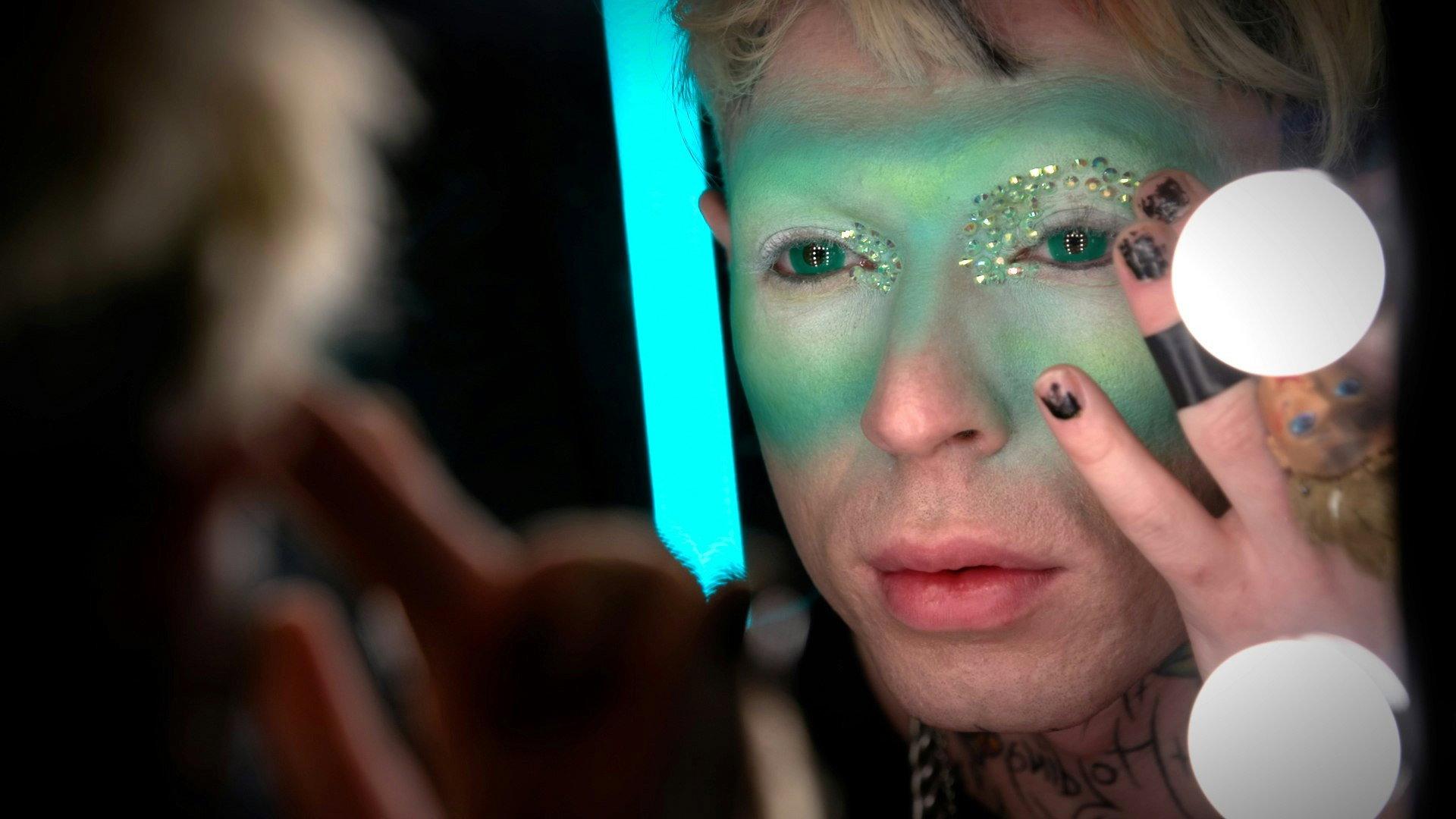 Still from Killer Dolls