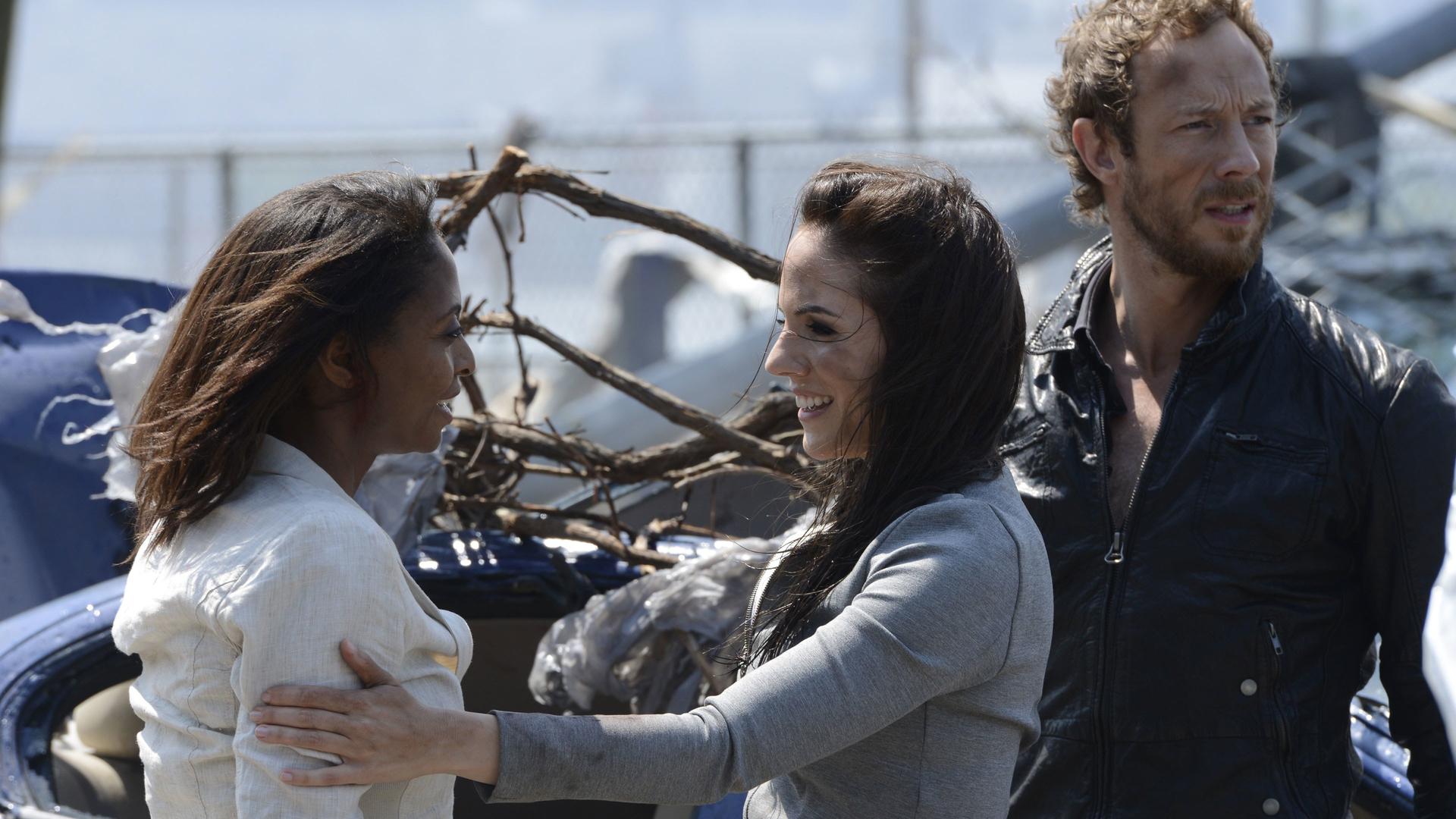 Still from Here Comes the Night