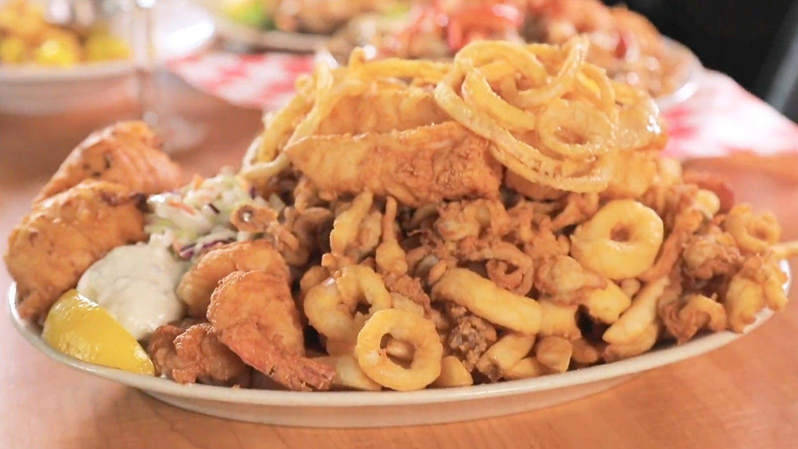 Still from Triple D Nation: From Steak to Seafood