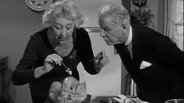 Still from Everybody's Thankful But Us Turkeys