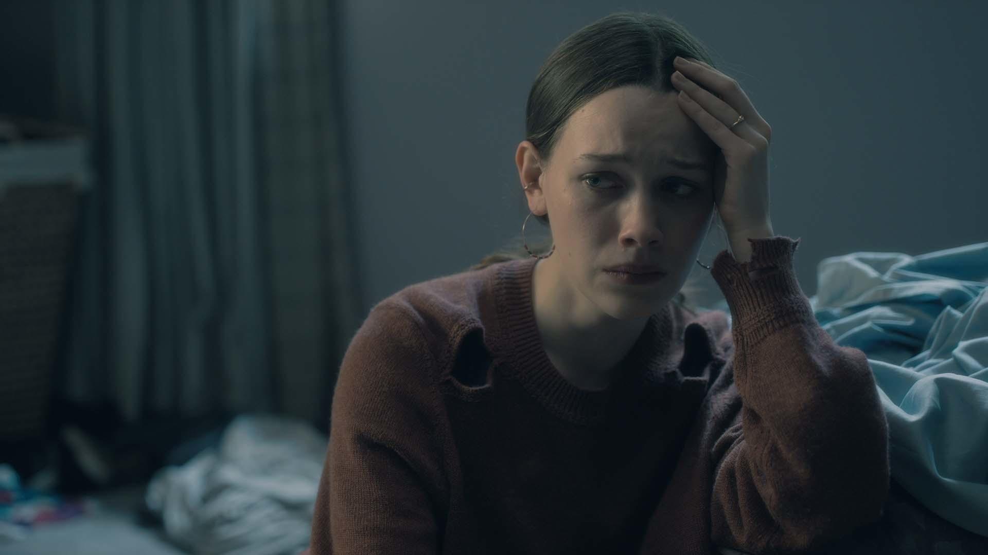 Still from The Bent-Neck Lady