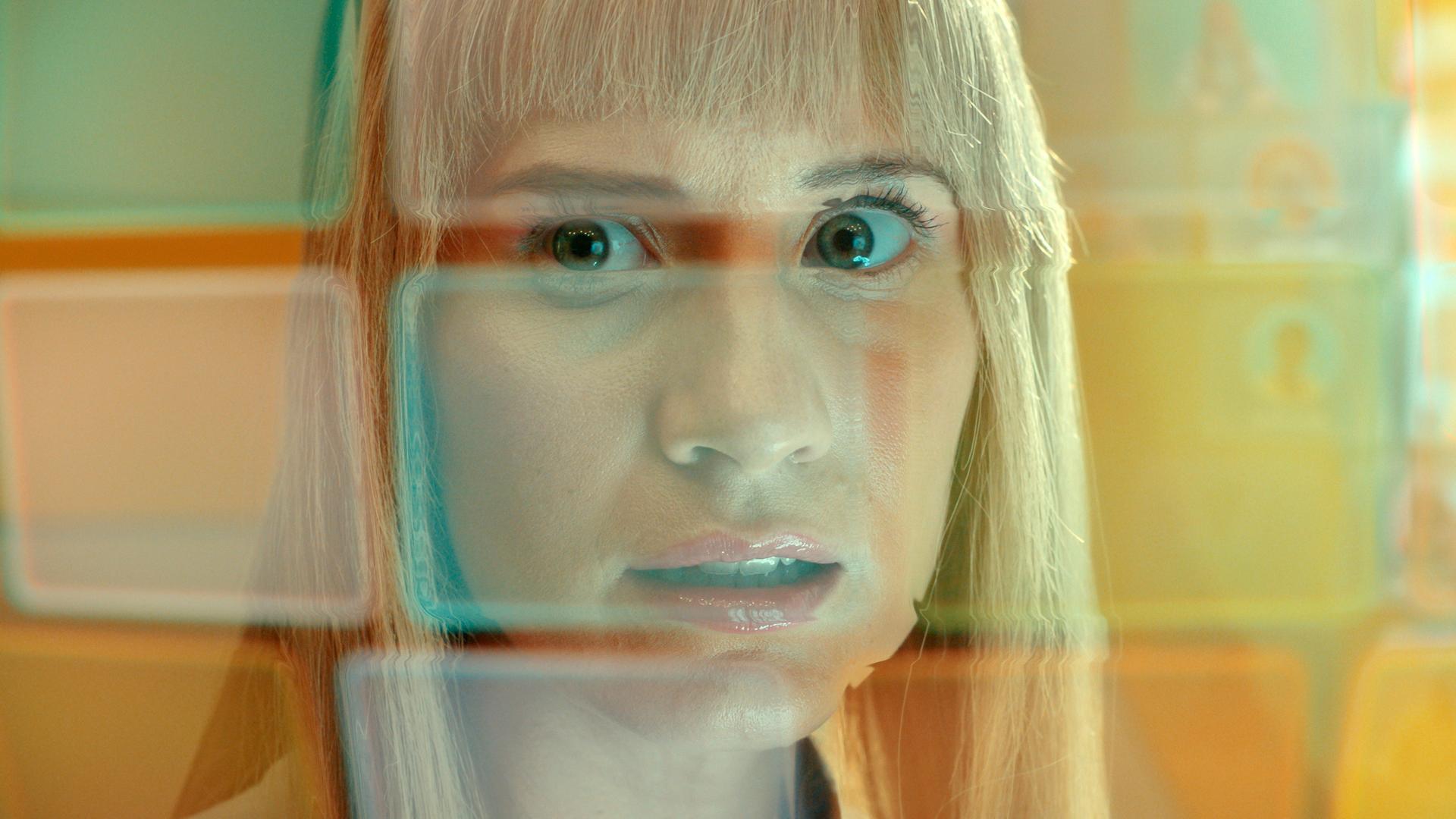 Still from Dot and Bubble