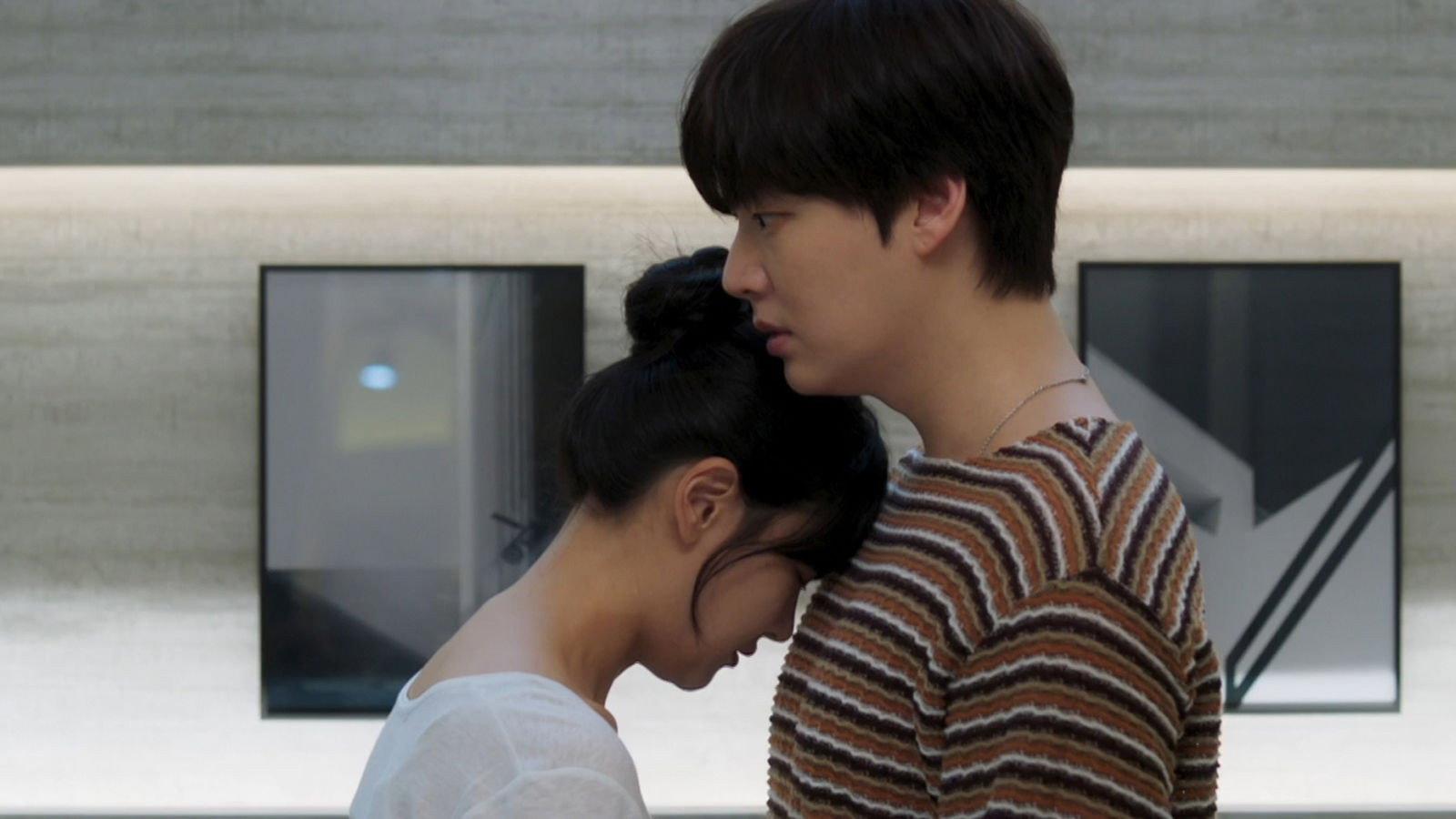 Still from Seo Yeon Goes to Kang Woo’s House