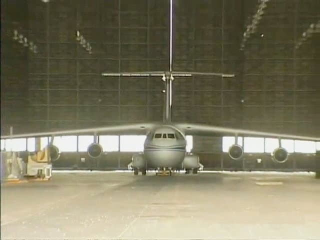 Still from Hangars