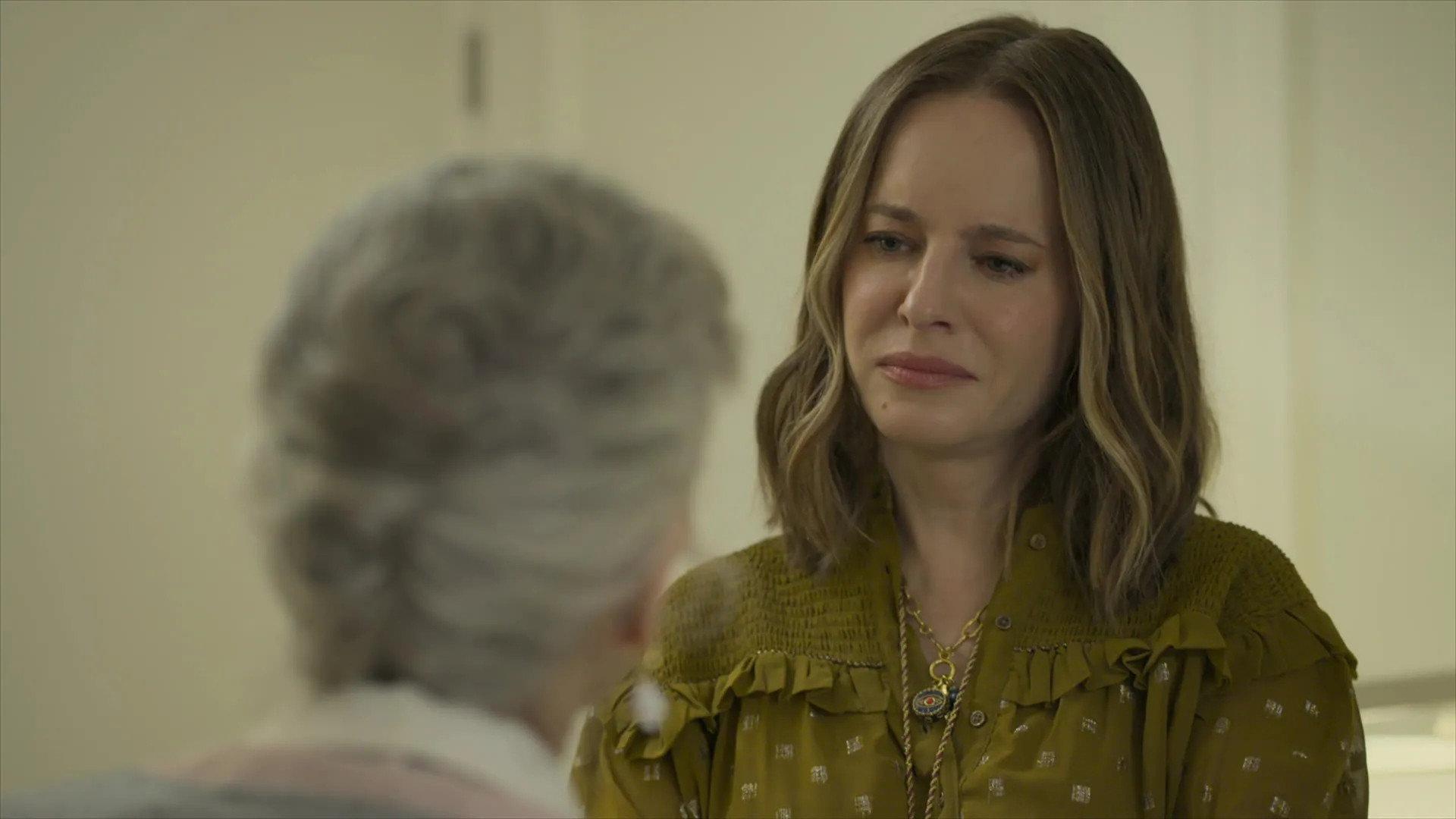 Still from Conflictos de amor