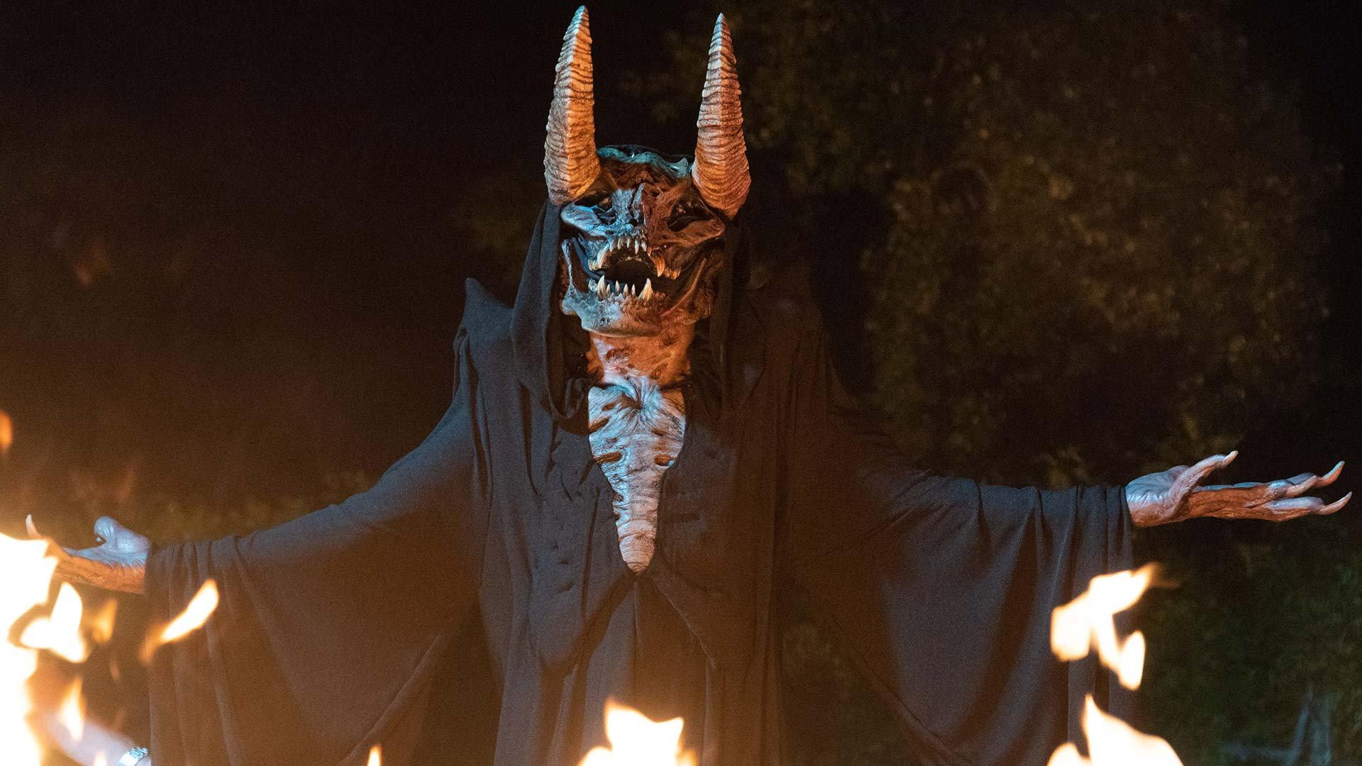 Still from Stan Against Evie