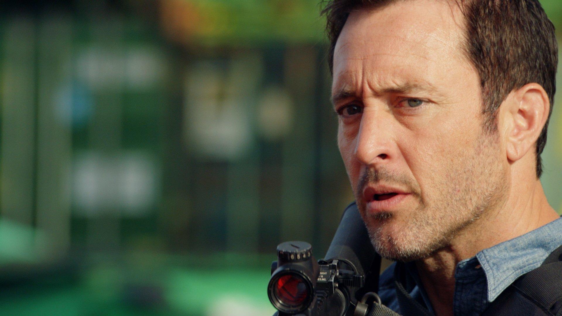 Still from Aloha (Goodbye)