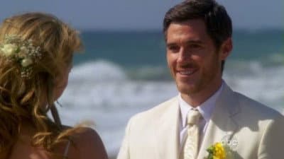 Still from Nearlyweds