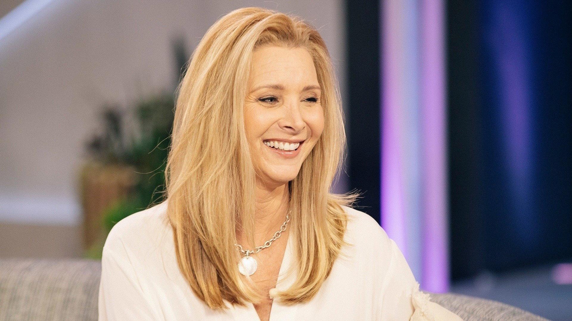 Still from Lisa Kudrow, Julia Haart, DeVaughn Nixon, Laura Marano