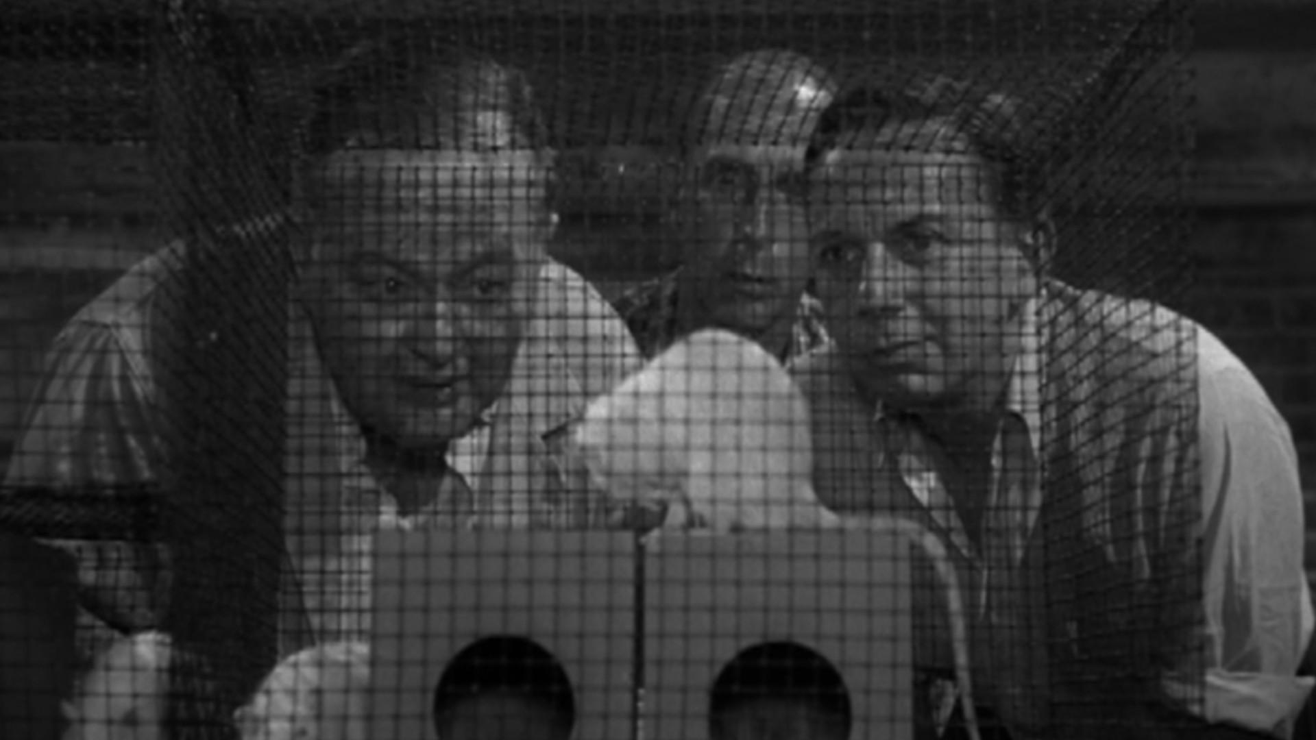 Still from De Mortuis
