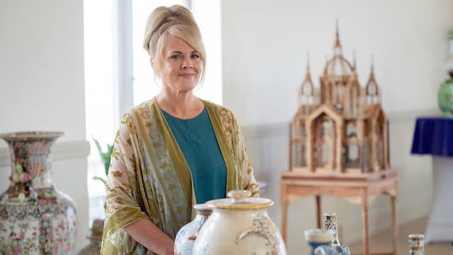 Still from Antique Antics