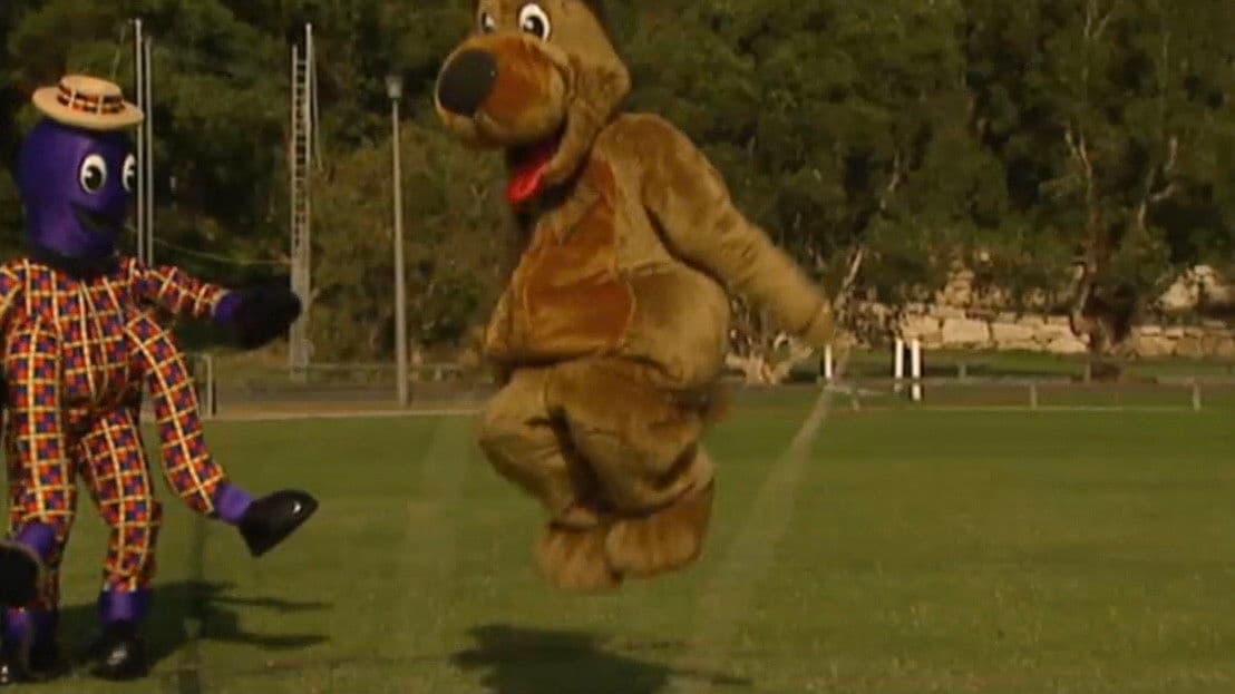 Still from C'est Wags!
