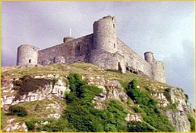 Still from Secrets of Lost Empires: Medieval Siege (1)