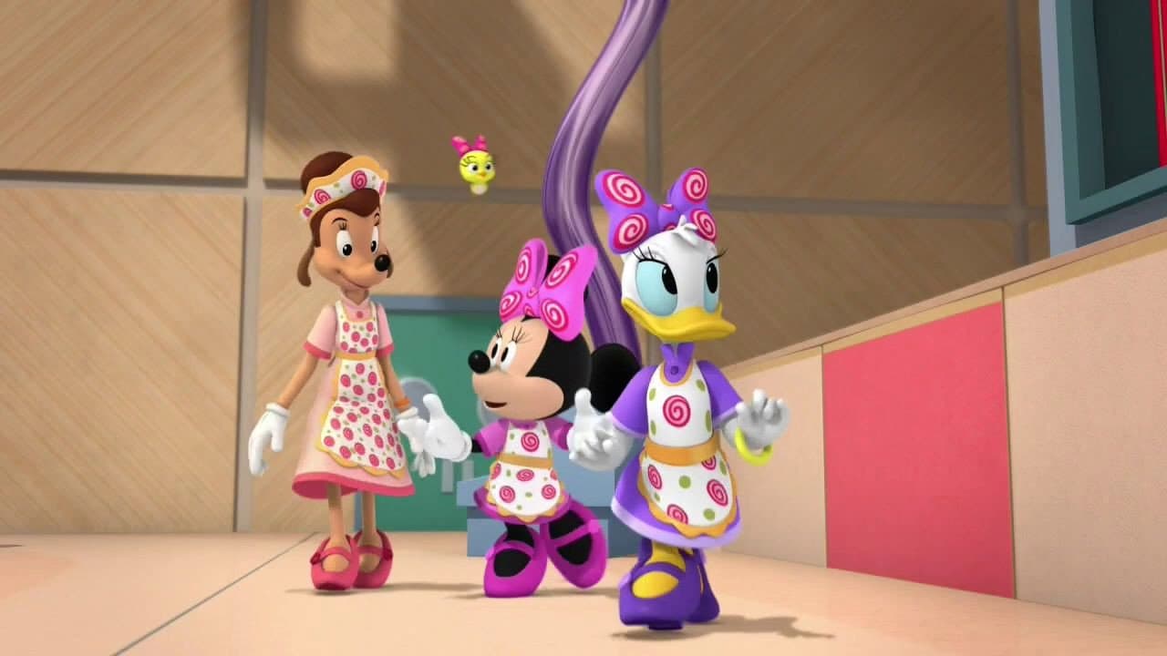 Still from Super Sweet Helpers